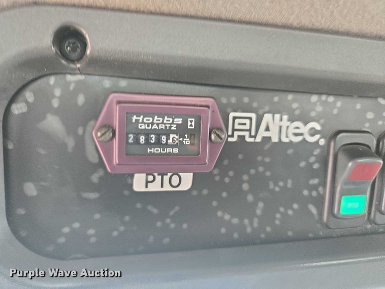 image for item DU2515 2008 Freightliner Business Class M2 bucket truck