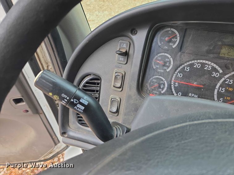 image for item DU2515 2008 Freightliner Business Class M2 bucket truck