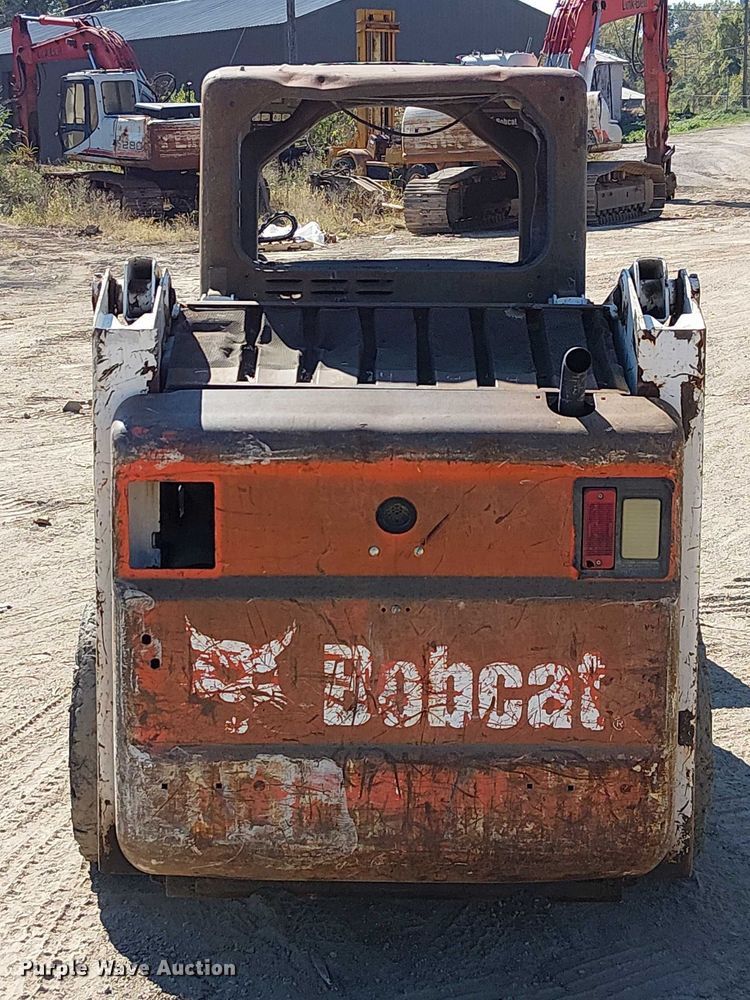 image for item DU3639 2005 Bobcat S130 skid steer loader