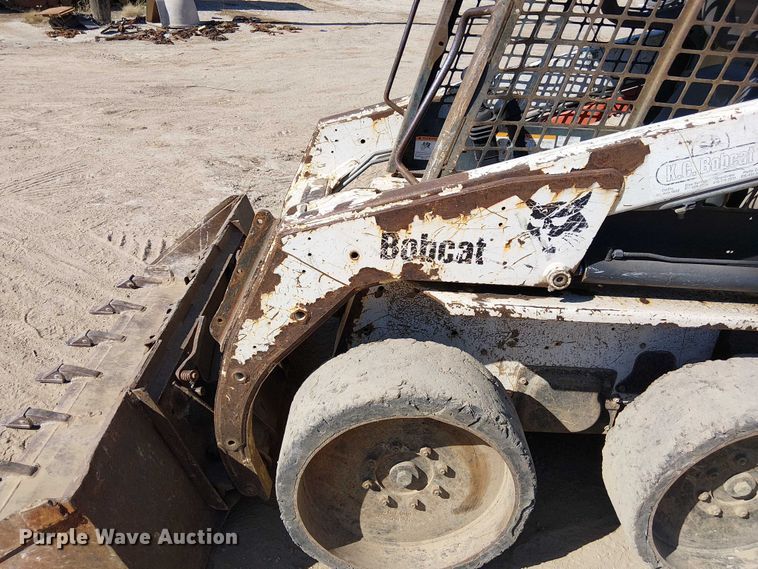 image for item DU3639 2005 Bobcat S130 skid steer loader