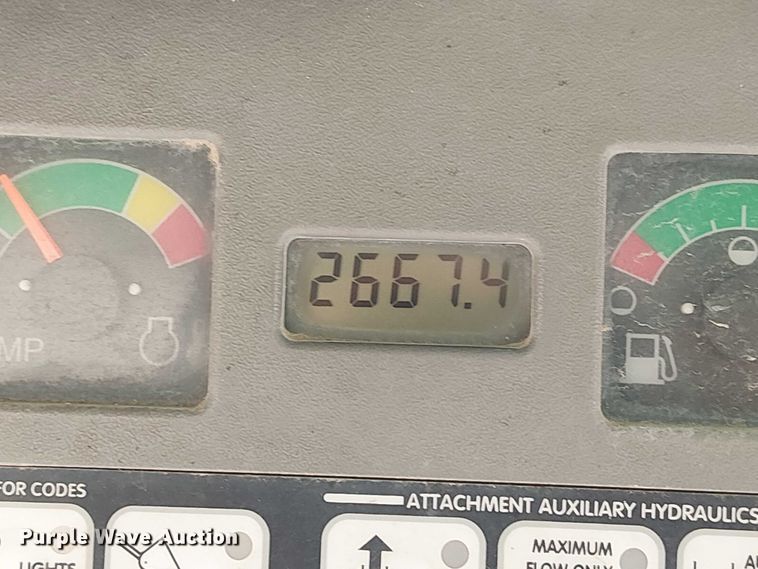 image for item DU3639 2005 Bobcat S130 skid steer loader