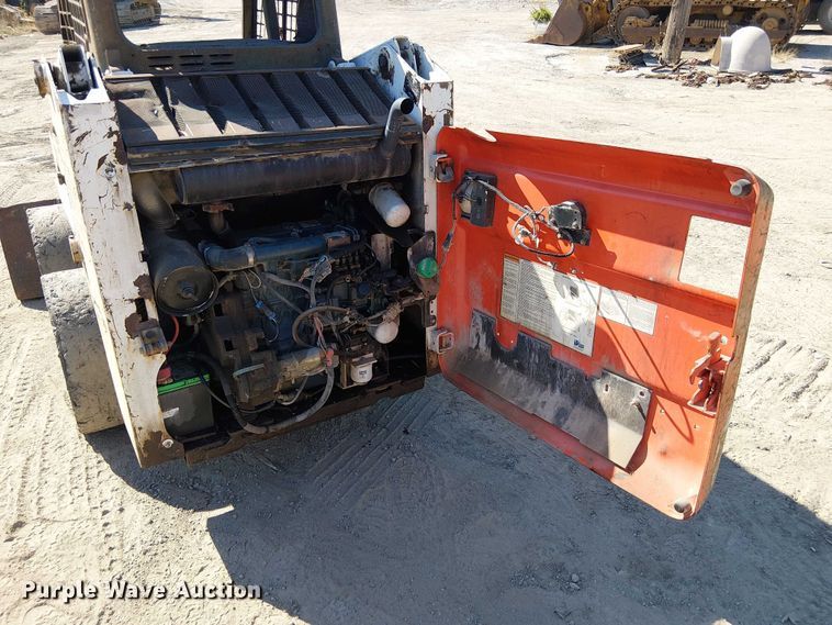 image for item DU3639 2005 Bobcat S130 skid steer loader