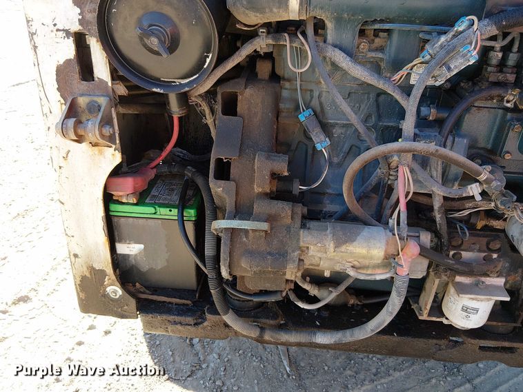 image for item DU3639 2005 Bobcat S130 skid steer loader