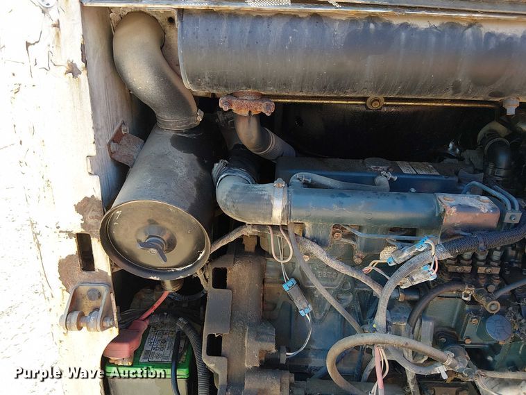 image for item DU3639 2005 Bobcat S130 skid steer loader