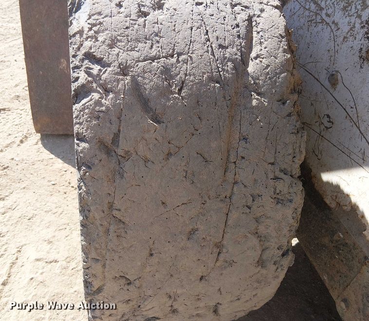 image for item DU3639 2005 Bobcat S130 skid steer loader