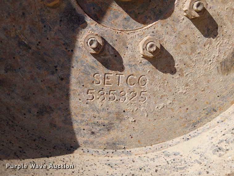 image for item DU3639 2005 Bobcat S130 skid steer loader