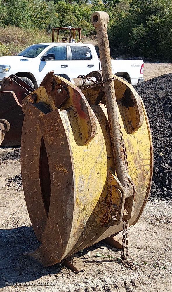 image for item DU3643 Excavator grapple