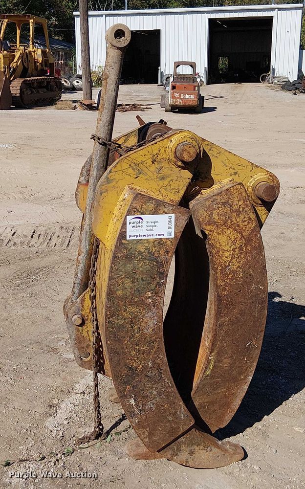 image for item DU3643 Excavator grapple