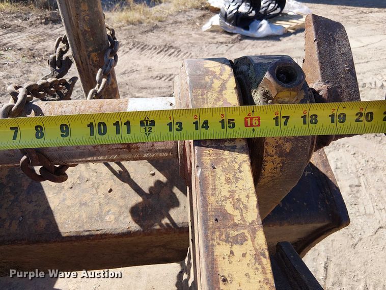 image for item DU3643 Excavator grapple