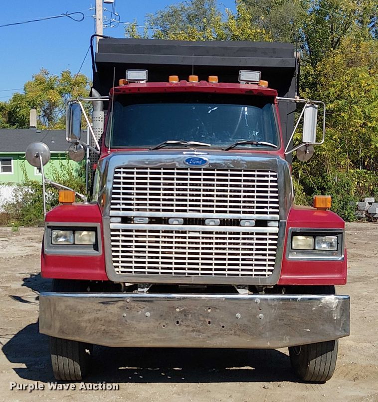 image for item DU3648 1997 Ford LTL 9000  dump truck