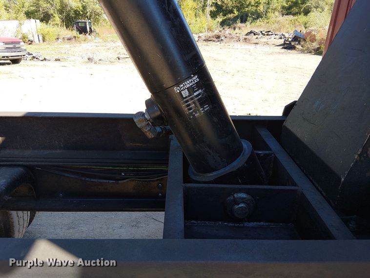 image for item DU3648 1997 Ford LTL 9000  dump truck