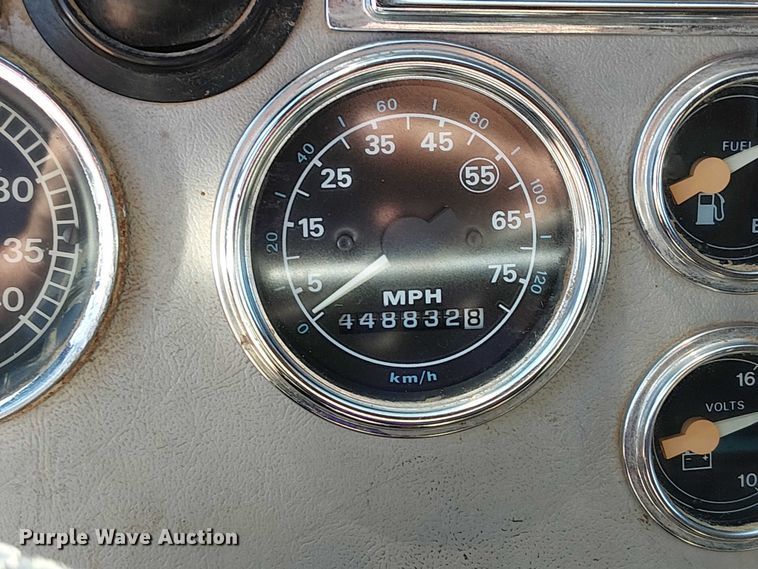 image for item DU3648 1997 Ford LTL 9000  dump truck