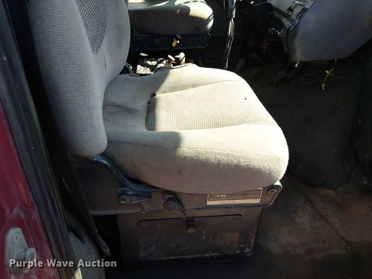 image for item DU3648 1997 Ford LTL 9000  dump truck