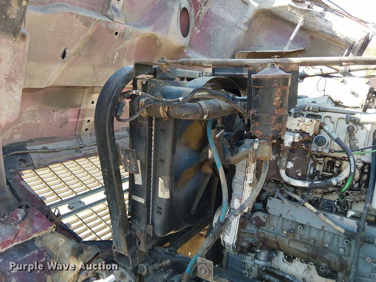 image for item DU3648 1997 Ford LTL 9000  dump truck