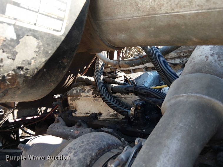 image for item DU3648 1997 Ford LTL 9000  dump truck