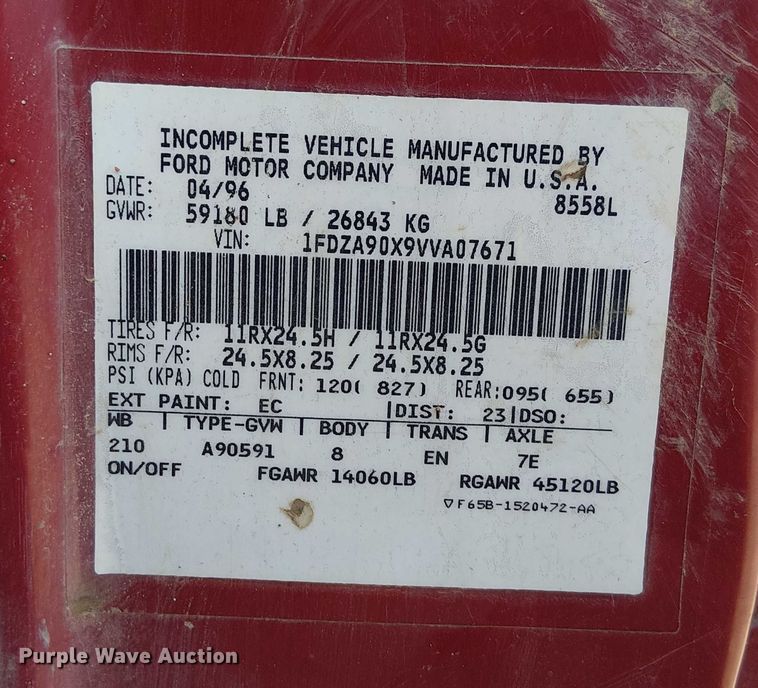 image for item DU3648 1997 Ford LTL 9000  dump truck