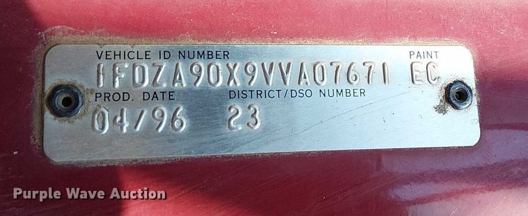 image for item DU3648 1997 Ford LTL 9000  dump truck