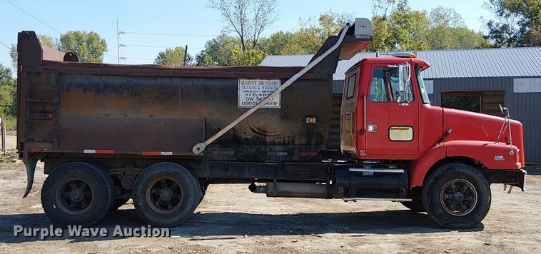 image for item DU3649 1997 Volvo WG dump truck