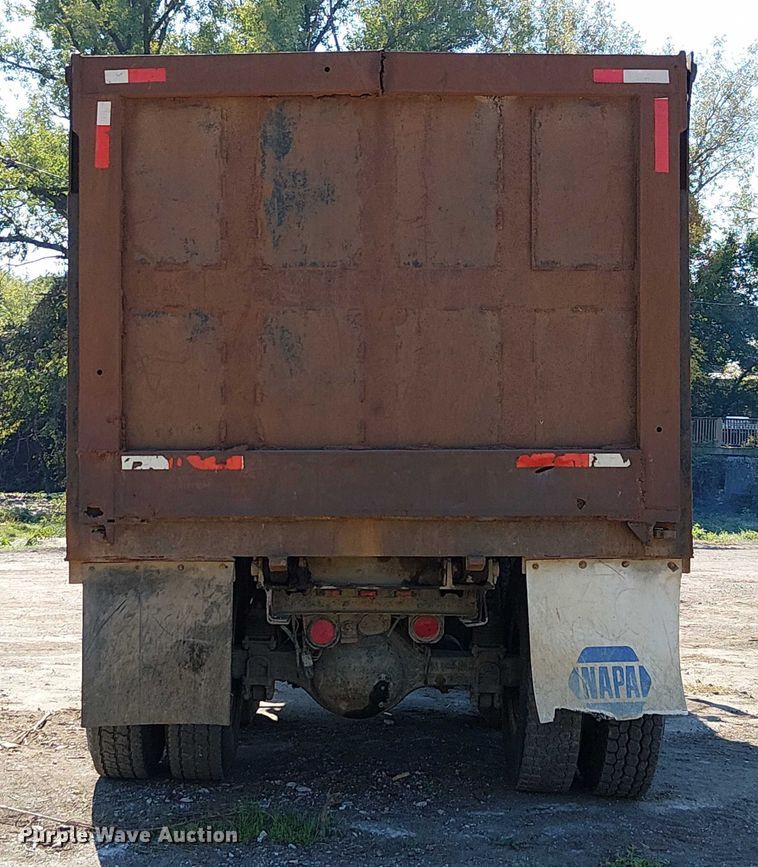 image for item DU3649 1997 Volvo WG dump truck