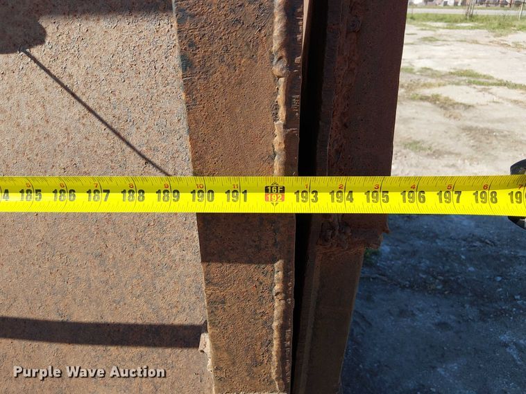 image for item DU3649 1997 Volvo WG dump truck