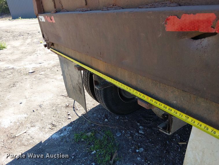 image for item DU3649 1997 Volvo WG dump truck