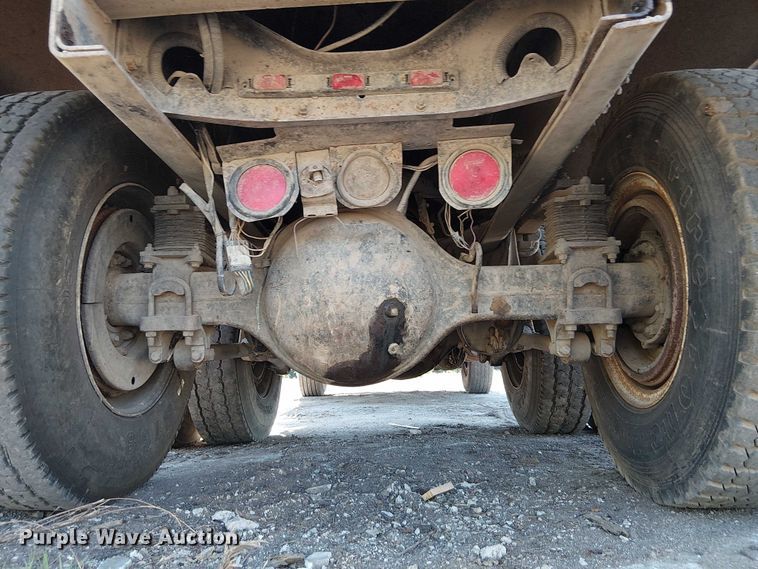 image for item DU3649 1997 Volvo WG dump truck