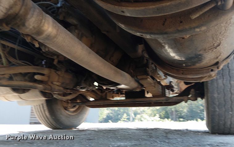 image for item DU3649 1997 Volvo WG dump truck