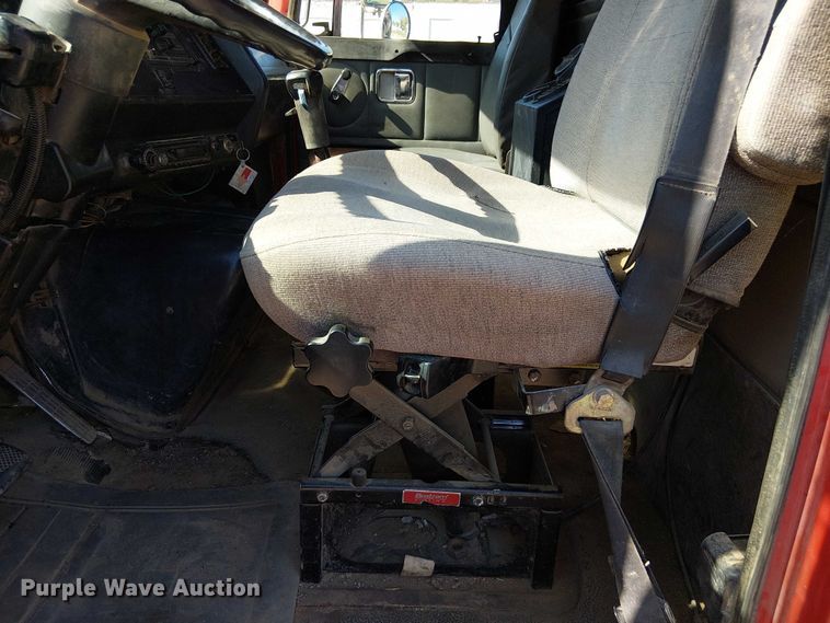 image for item DU3649 1997 Volvo WG dump truck