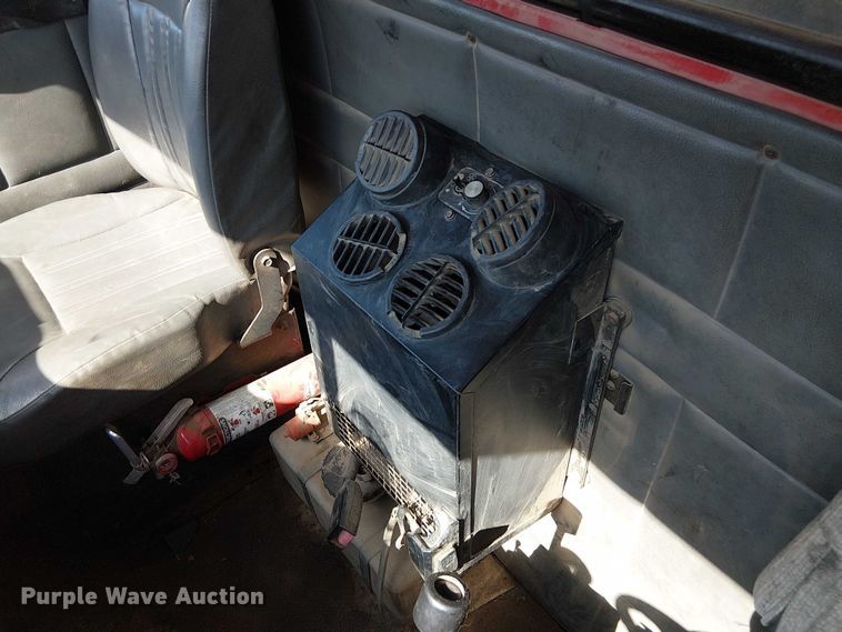 image for item DU3649 1997 Volvo WG dump truck