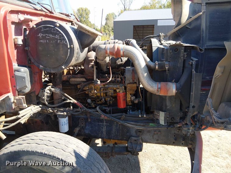 image for item DU3649 1997 Volvo WG dump truck