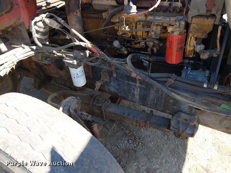 image for item DU3649 1997 Volvo WG dump truck