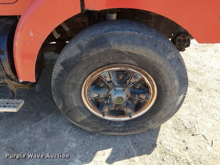 image for item DU3649 1997 Volvo WG dump truck