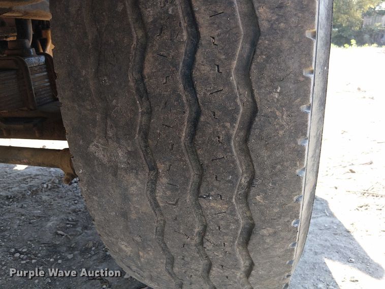 image for item DU3649 1997 Volvo WG dump truck