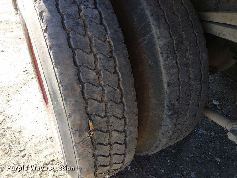 image for item DU3649 1997 Volvo WG dump truck