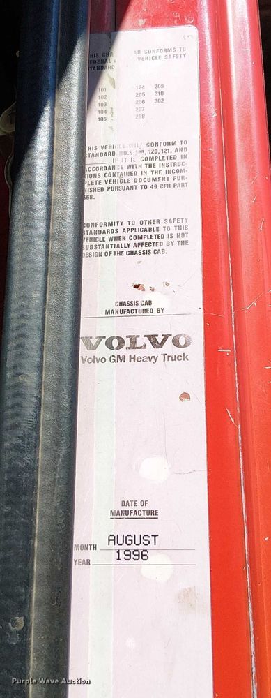 image for item DU3649 1997 Volvo WG dump truck