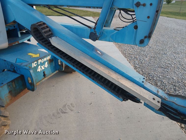 image for item DU3650 2000 Genie Z-45/25 boom lift