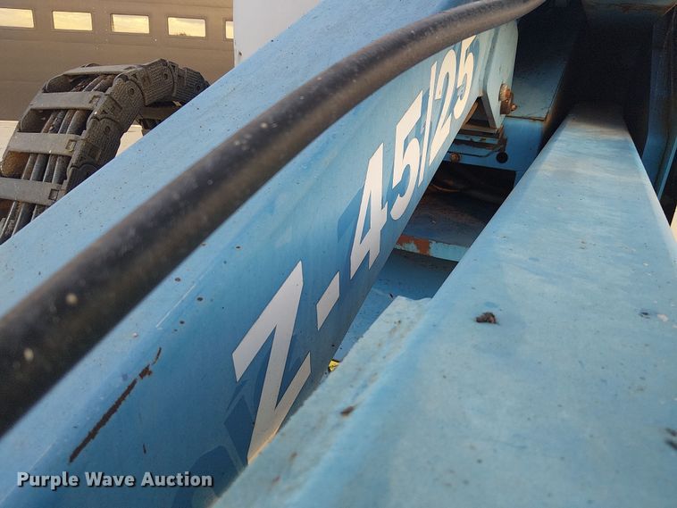 image for item DU3650 2000 Genie Z-45/25 boom lift