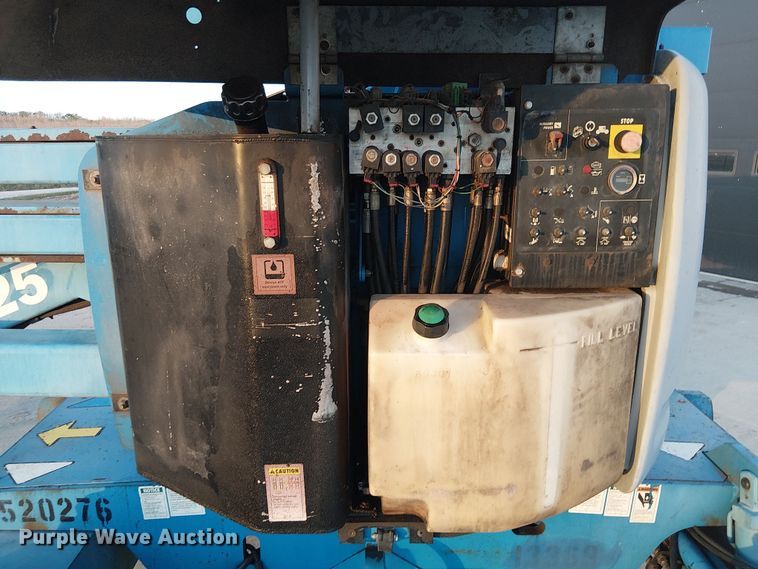 image for item DU3650 2000 Genie Z-45/25 boom lift