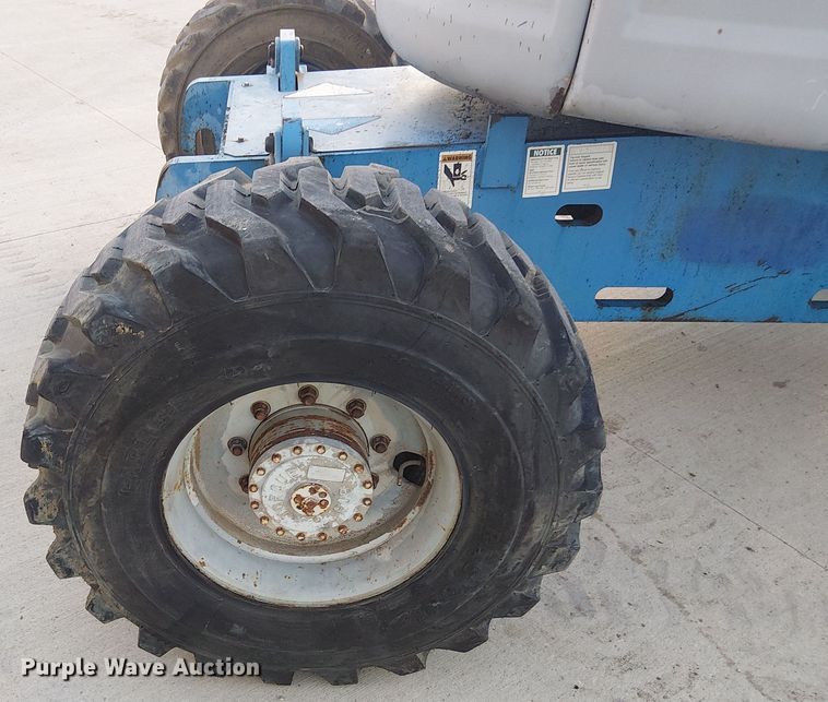 image for item DU3650 2000 Genie Z-45/25 boom lift