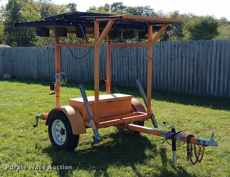 image for item DU3657 Ver-Mac ST-4825  arrow board trailer 