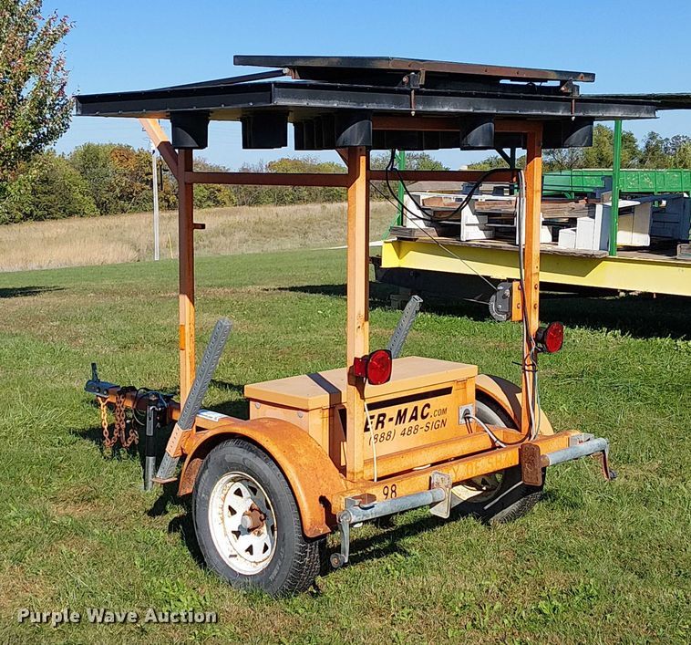 image for item DU3657 Ver-Mac ST-4825  arrow board trailer 