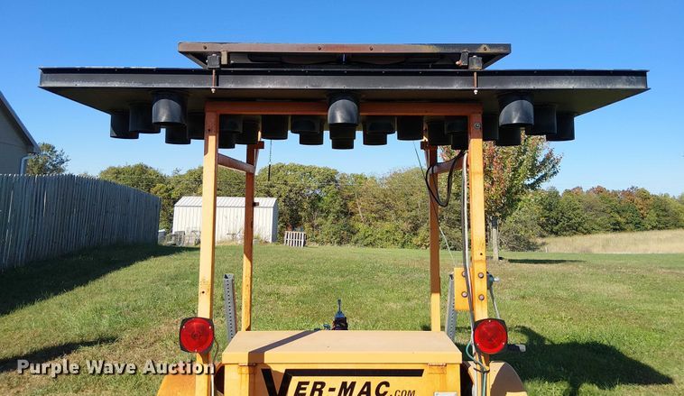 image for item DU3657 Ver-Mac ST-4825  arrow board trailer 