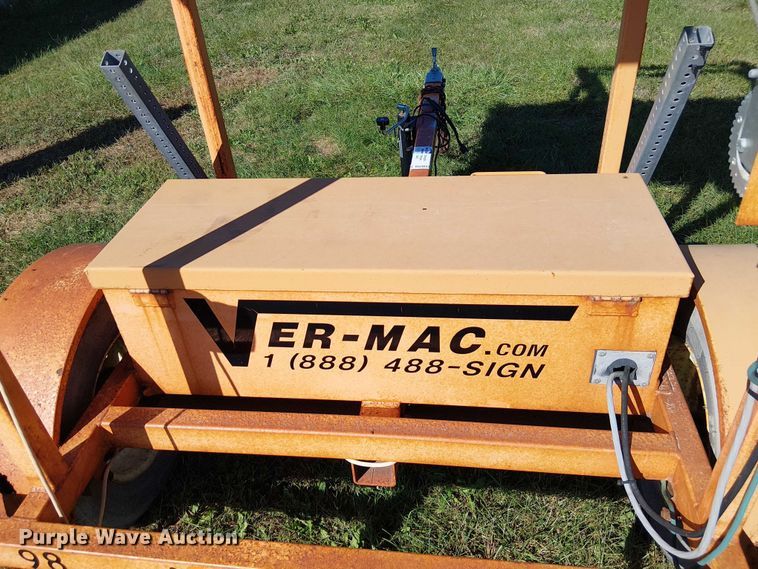 image for item DU3657 Ver-Mac ST-4825  arrow board trailer 