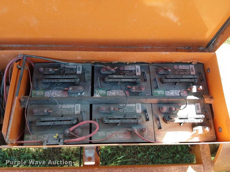 image for item DU3657 Ver-Mac ST-4825  arrow board trailer 