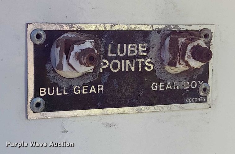 image for item DU3661 1995 Ford LT8000 crane truck