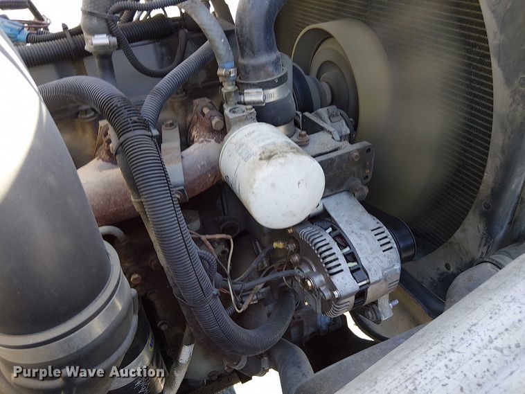 image for item DU3661 1995 Ford LT8000 crane truck