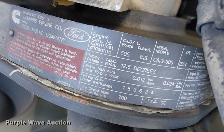 image for item DU3661 1995 Ford LT8000 crane truck