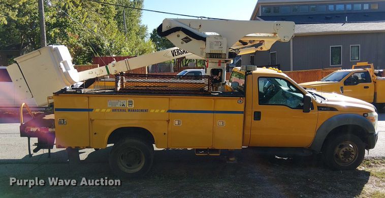 image for item DU3676 2011 Ford F550 bucket truck