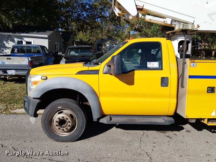 image for item DU3676 2011 Ford F550 bucket truck