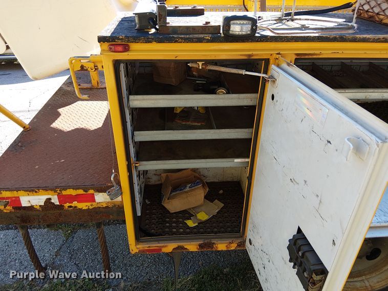 image for item DU3676 2011 Ford F550 bucket truck